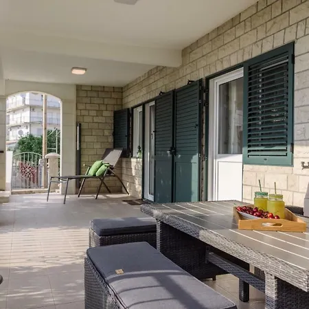 Marina Apartman